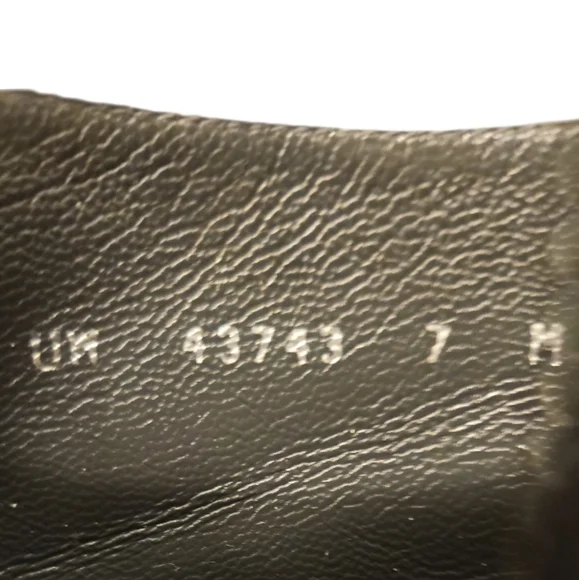 STUART WEITZMAN | Black Suede Ankle Boots / Booties in Size US 7 - Picture 8 of 8